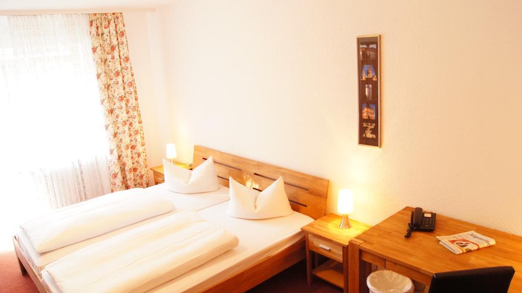 Hotel Garni Am Hechenberg Mainz Ngoại thất bức ảnh