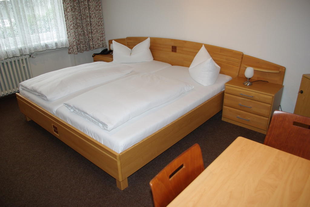 Hotel Garni Am Hechenberg Mainz Phòng bức ảnh